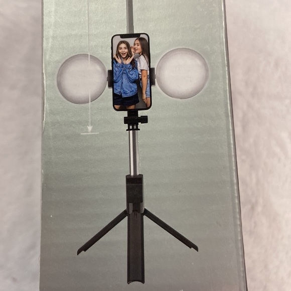Brookstone 2-in-1 Wireless Selfie Ring Light Kit New, Unused - Picture 6 of 9